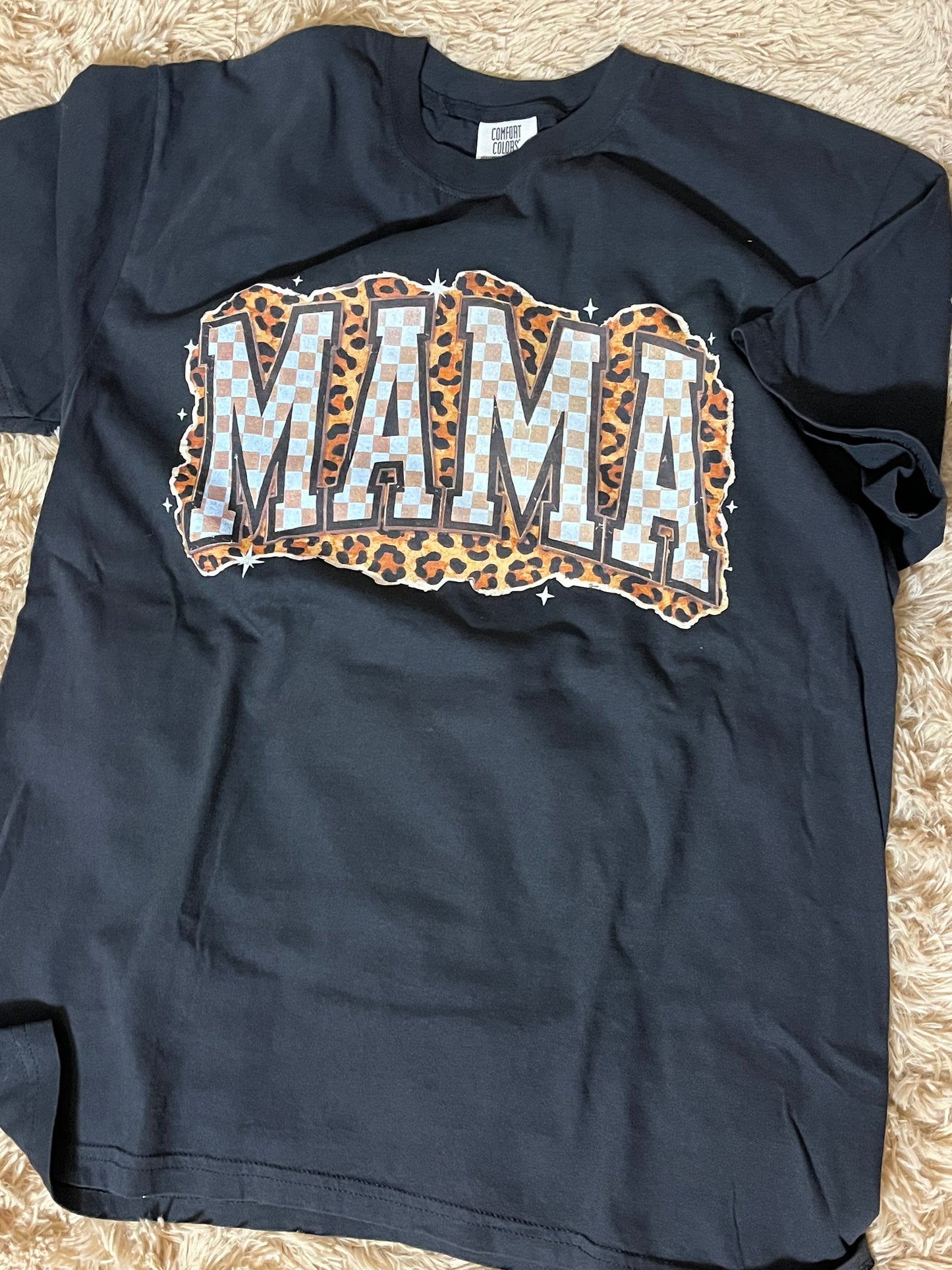 Comfort Colors Tshirt - Leopard "Mama"