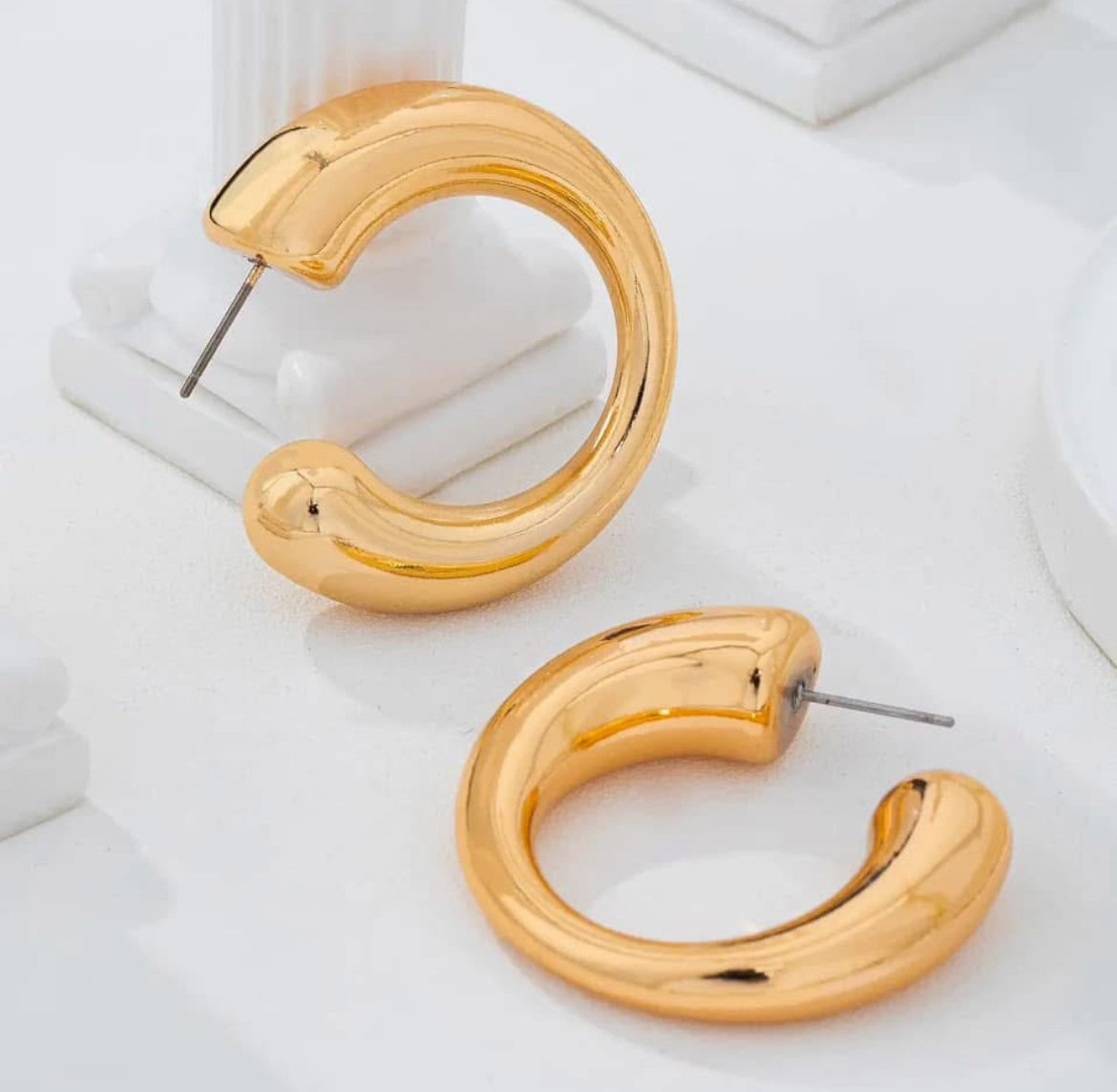Bold Chunky Gold Hoops 1"